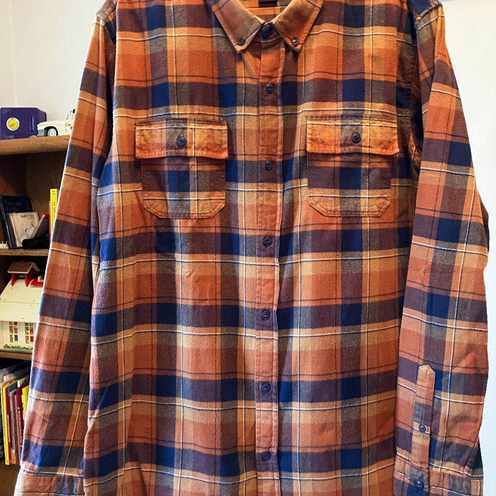 Ezekiel Men's Flannel Shirt - Size L